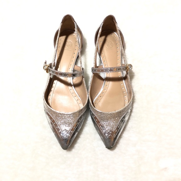 SOLD! Tory Burch Bernadette Wingtip Pointed Flats - Picture 1 of 8